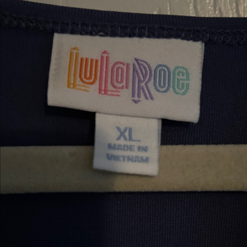LuLaRoe Short Sleeve Tops in Deep Red and Dark Blue - Picture 2 of 4